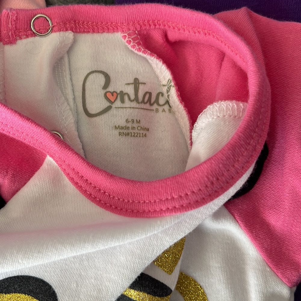 Onesies - Picture 2 of 4